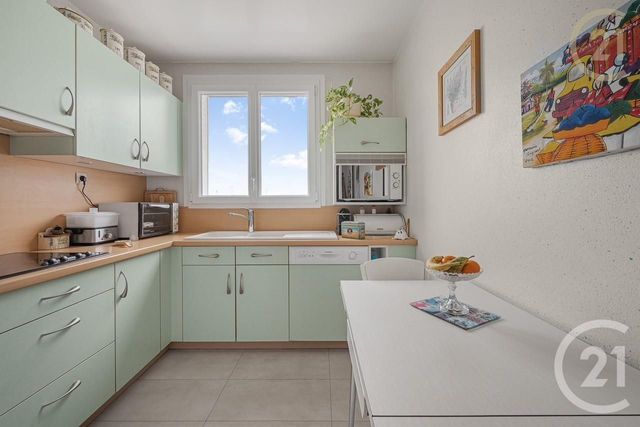 Appartement T3 &agrave; vendre - 3 pi&egrave;ces - 69,70 m2 - Versailles - 78 - ILE-DE-FRANCE
