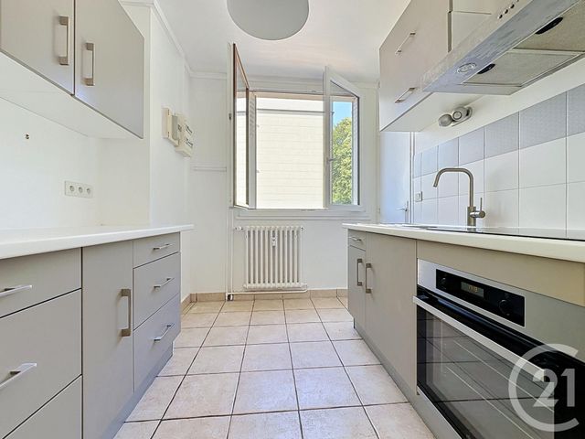 Appartement F4 &agrave; vendre - 4 pi&egrave;ces - 90,88 m2 - Versailles - 78 - ILE-DE-FRANCE