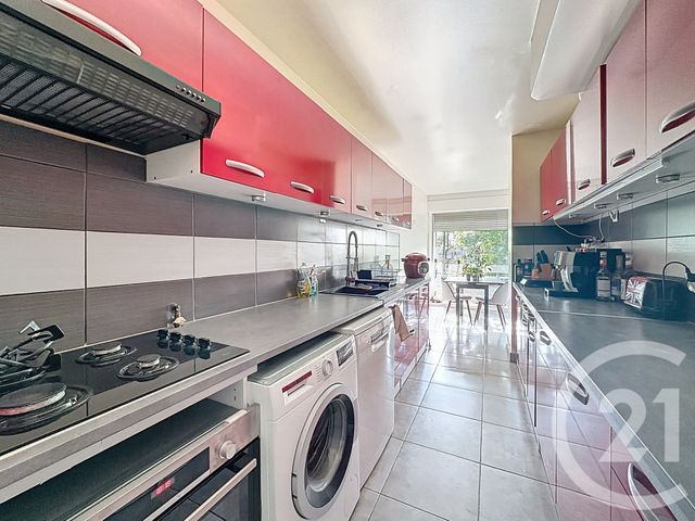 Afficher la photo en grand Appartement F3 à vendre - 3 pièces - 61,20 m2 - Versailles - 78 - ILE-DE-FRANCE