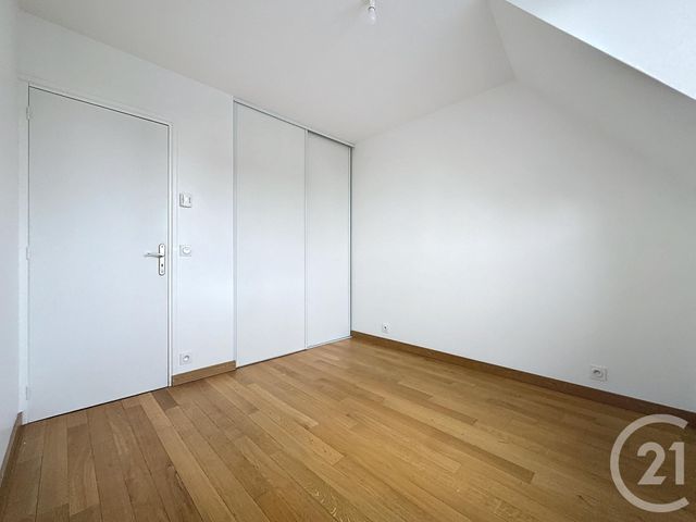 Afficher la photo en grand Maison à vendre - 5 pièces - 127,54 m2 - Versailles - 78 - ILE-DE-FRANCE