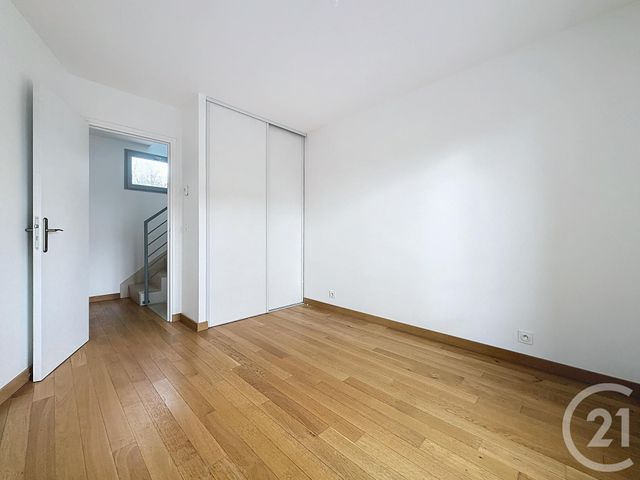 Afficher la photo en grand Maison à vendre - 5 pièces - 127,54 m2 - Versailles - 78 - ILE-DE-FRANCE