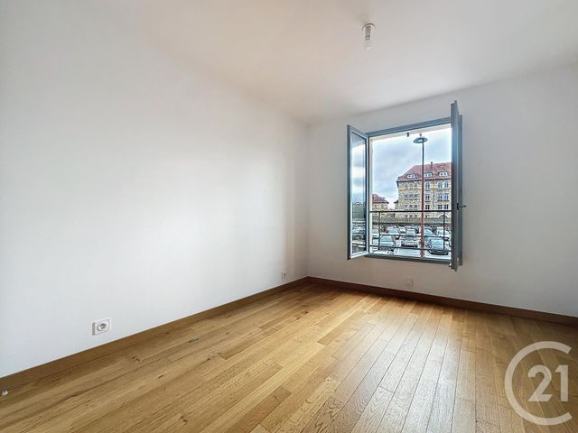 Afficher la photo en grand Maison à vendre - 5 pièces - 127,54 m2 - Versailles - 78 - ILE-DE-FRANCE