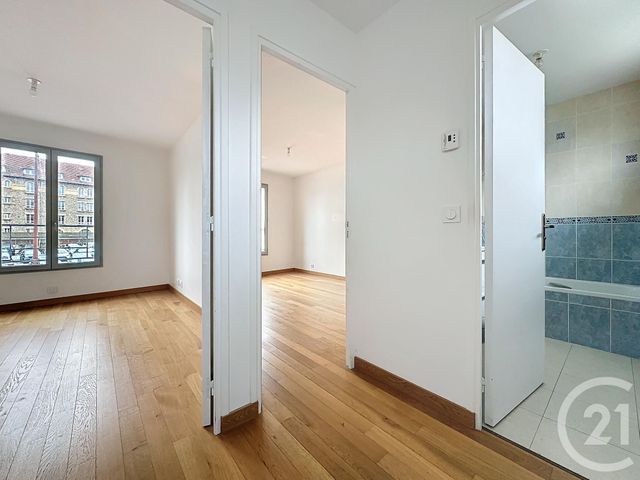 Afficher la photo en grand Maison à vendre - 5 pièces - 127,54 m2 - Versailles - 78 - ILE-DE-FRANCE