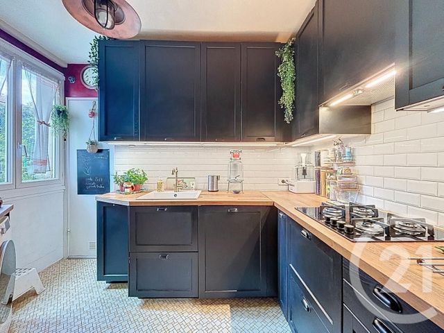 Afficher la photo en grand Appartement F5 à vendre - 5 pièces - 97,38 m2 - Viroflay - 78 - ILE-DE-FRANCE