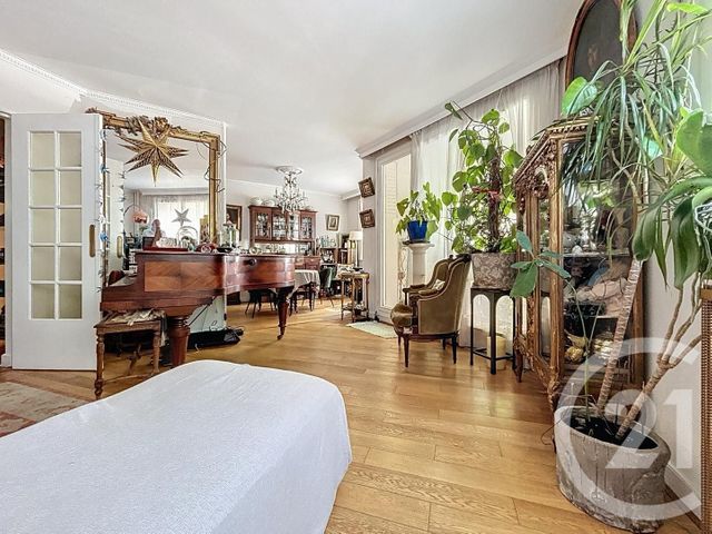 Afficher la photo en grand Appartement F5 à vendre - 5 pièces - 97,38 m2 - Viroflay - 78 - ILE-DE-FRANCE