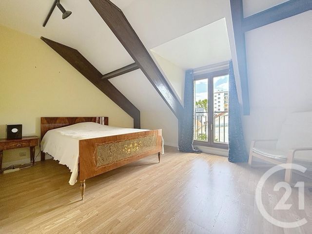 Afficher la photo en grand Maison à vendre - 6 pièces - 122,72 m2 - Viroflay - 78 - ILE-DE-FRANCE