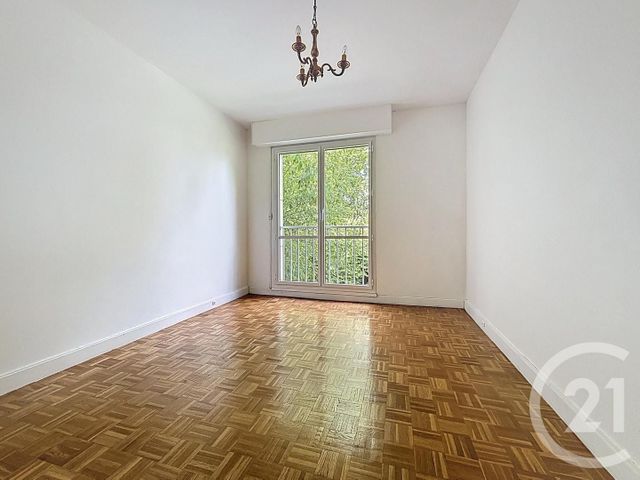 Afficher la photo en grand Appartement F5 à vendre - 5 pièces - 102,12 m2 - Versailles - 78 - ILE-DE-FRANCE