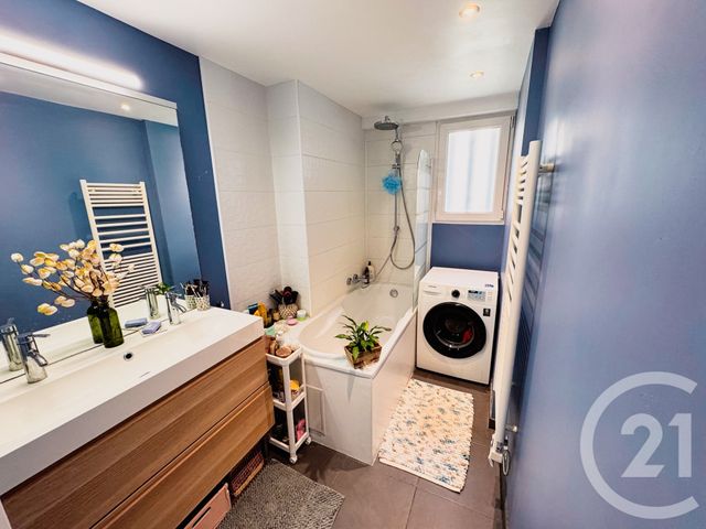 Afficher la photo en grand Appartement F4 à vendre - 4 pièces - 68,16 m2 - Versailles - 78 - ILE-DE-FRANCE