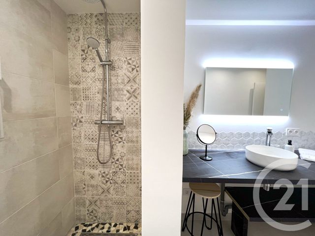 Appartement F3 à vendre - 3 pièces - 55,32 m2 - Versailles - 78 - ILE-DE-FRANCE