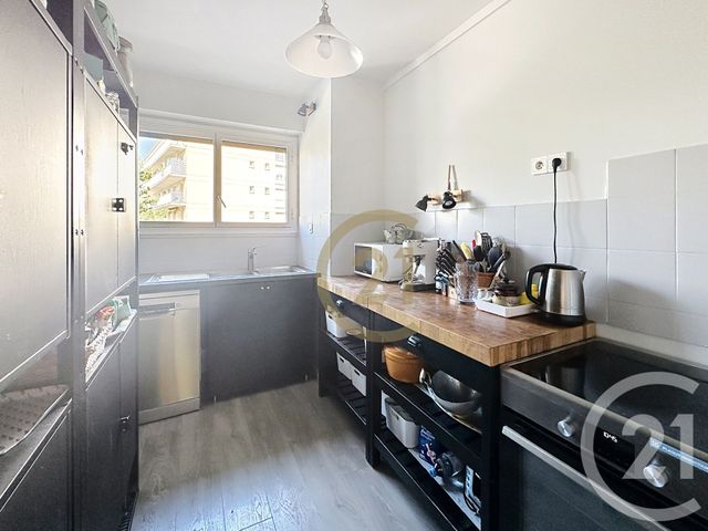 Afficher la photo en grand Appartement F5 à vendre - 5 pièces - 102 m2 - Versailles - 78 - ILE-DE-FRANCE
