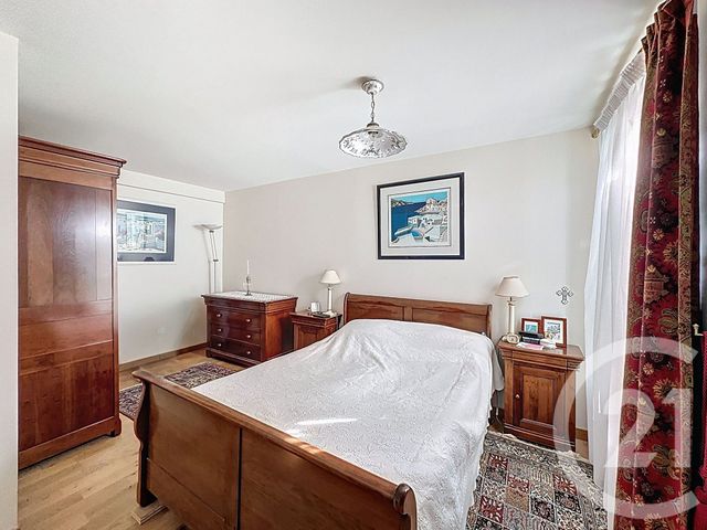 Afficher la photo en grand Maison à vendre - 5 pièces - 113,38 m2 - Versailles - 78 - ILE-DE-FRANCE