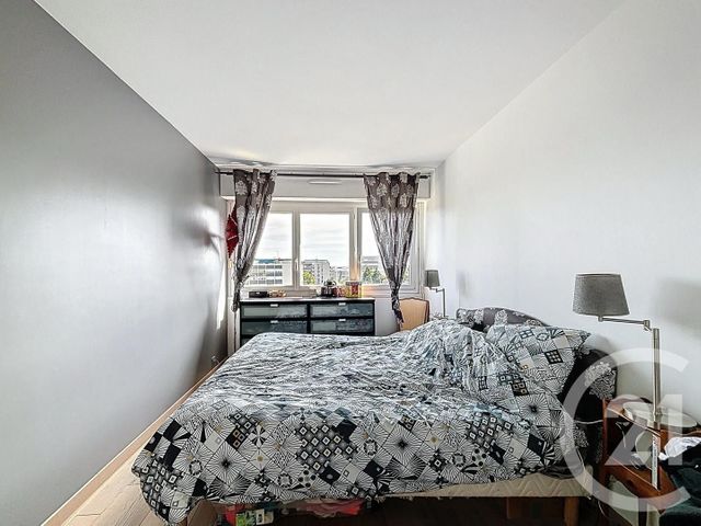 Afficher la photo en grand Appartement F4 à vendre - 4 pièces - 84,27 m2 - Velizy Villacoublay - 78 - ILE-DE-FRANCE