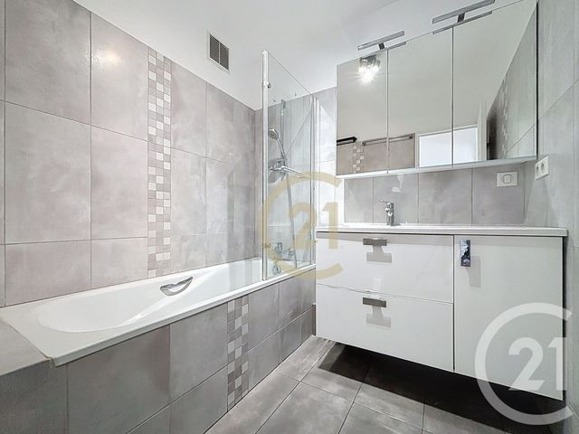 Appartement F5 &agrave; vendre - 5 pi&egrave;ces - 107,65 m2 - Versailles - 78 - ILE-DE-FRANCE