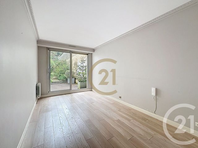 Afficher la photo en grand Appartement T3 à vendre - 4 pièces - 101,32 m2 - Versailles - 78 - ILE-DE-FRANCE