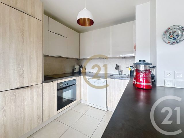 Afficher la photo en grand Appartement F3 à vendre - 3 pièces - 74,65 m2 - Versailles - 78 - ILE-DE-FRANCE