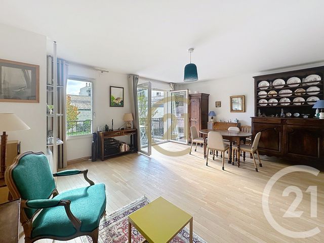 Afficher la photo en grand Appartement F3 à vendre - 3 pièces - 74,65 m2 - Versailles - 78 - ILE-DE-FRANCE