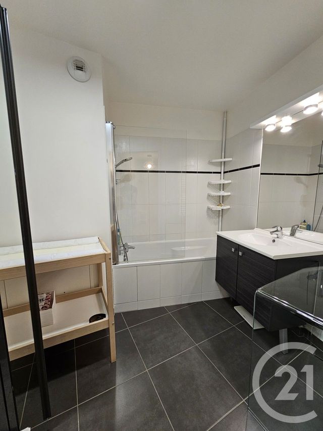 Appartement T3 à vendre - 3 pièces - 59,89 m2 - Chaville - 92 - ILE-DE-FRANCE