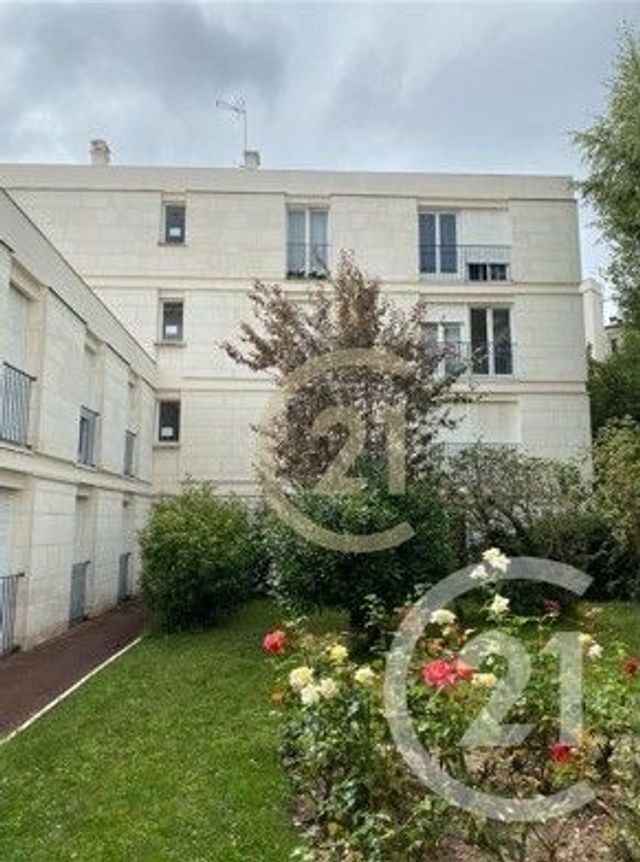 Appartement Chambre &agrave; vendre - 1 pi&egrave;ce - 11,86 m2 - Versailles - 78 - ILE-DE-FRANCE