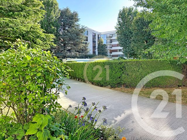 Appartement F4 &agrave; vendre - 4 pi&egrave;ces - 81,11 m2 - Le Chesnay - 78 - ILE-DE-FRANCE