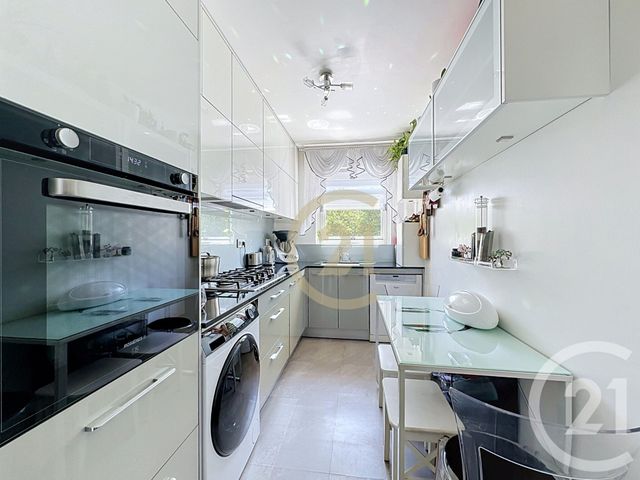 Appartement F4 &agrave; vendre - 4 pi&egrave;ces - 81,11 m2 - Le Chesnay - 78 - ILE-DE-FRANCE